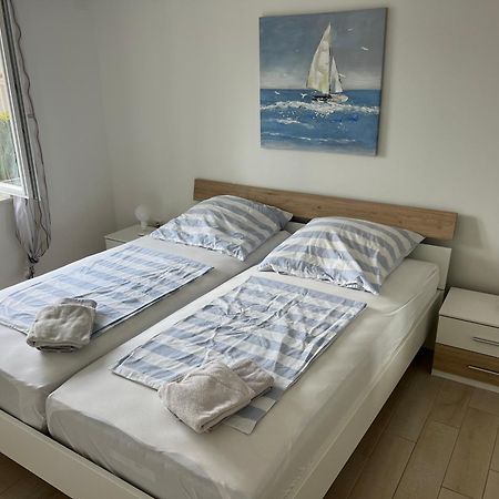 Villa Rudy Holiday Home Njivice Eksteriør billede