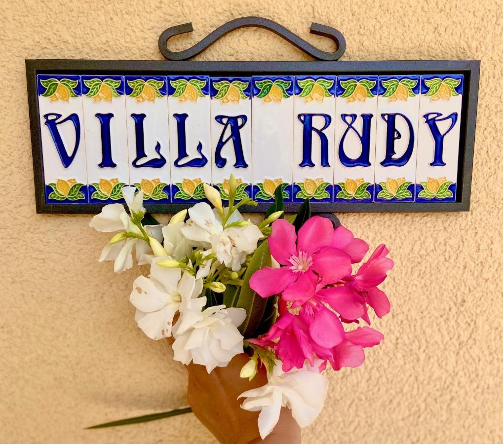 Villa Rudy Holiday Home Njivice Eksteriør billede