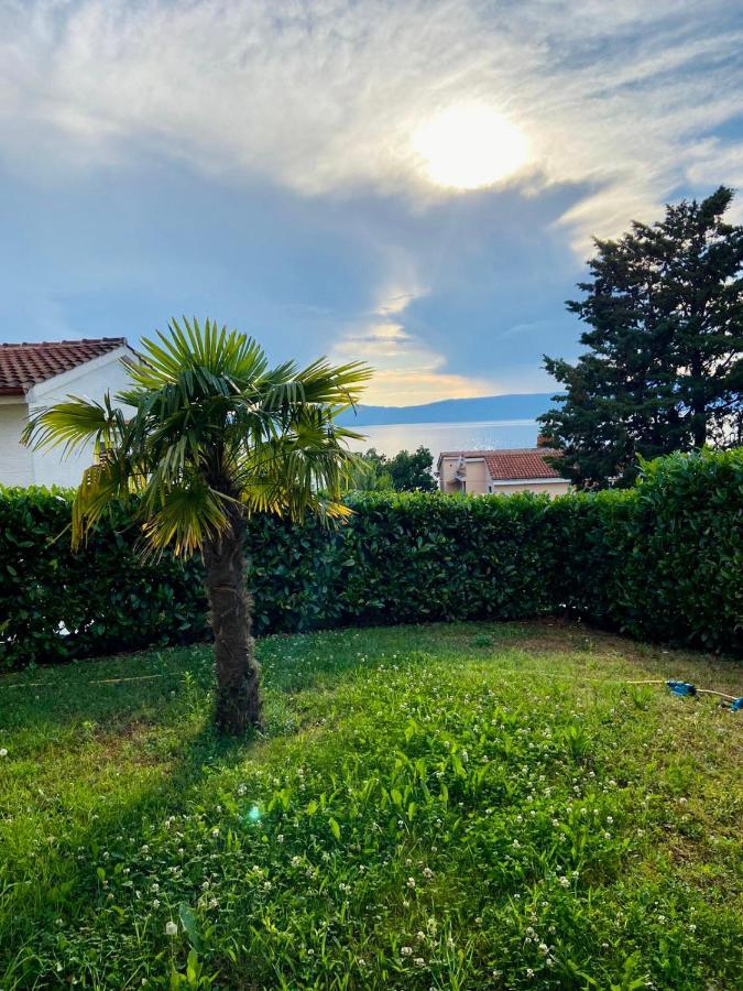 Villa Rudy Holiday Home Njivice Eksteriør billede